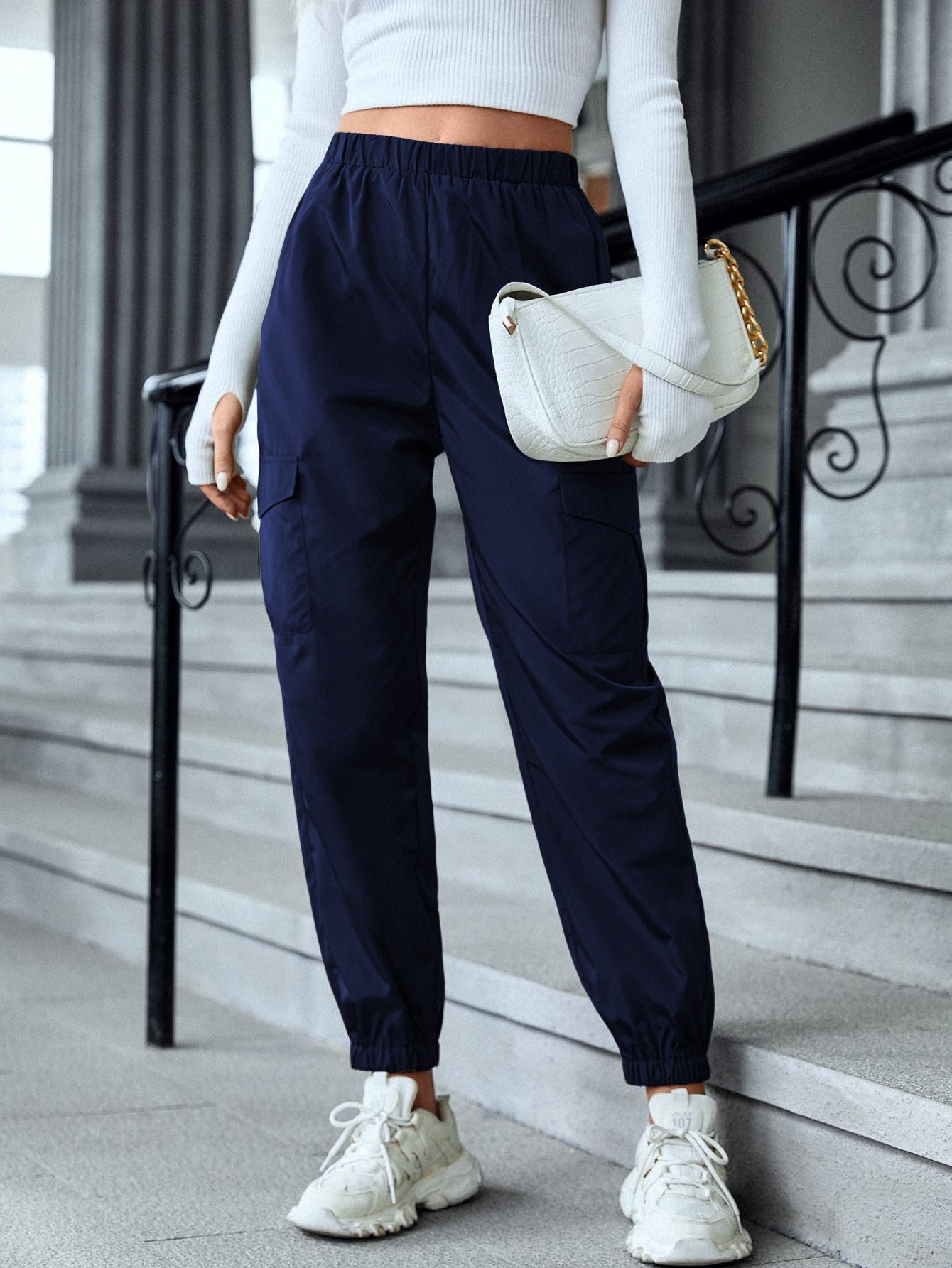 Claire – Fashionable Cargo Pants with Multiple Pockets and Elastic Waistband