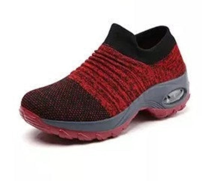 Gerald – Dancing Soft Sole Woven Flying Shoes