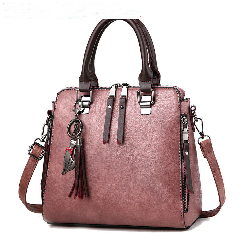 Tracy – Large Luxury Shoulder Bag with Tassels