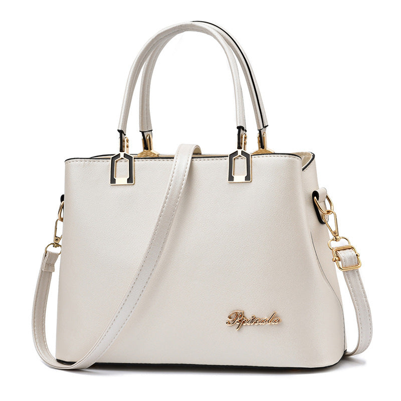 Women's handbag with shoulder strap – Elegant and versatile for daily use