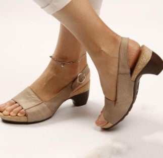 Women's Comfort Sandals with Heel and Open Toe