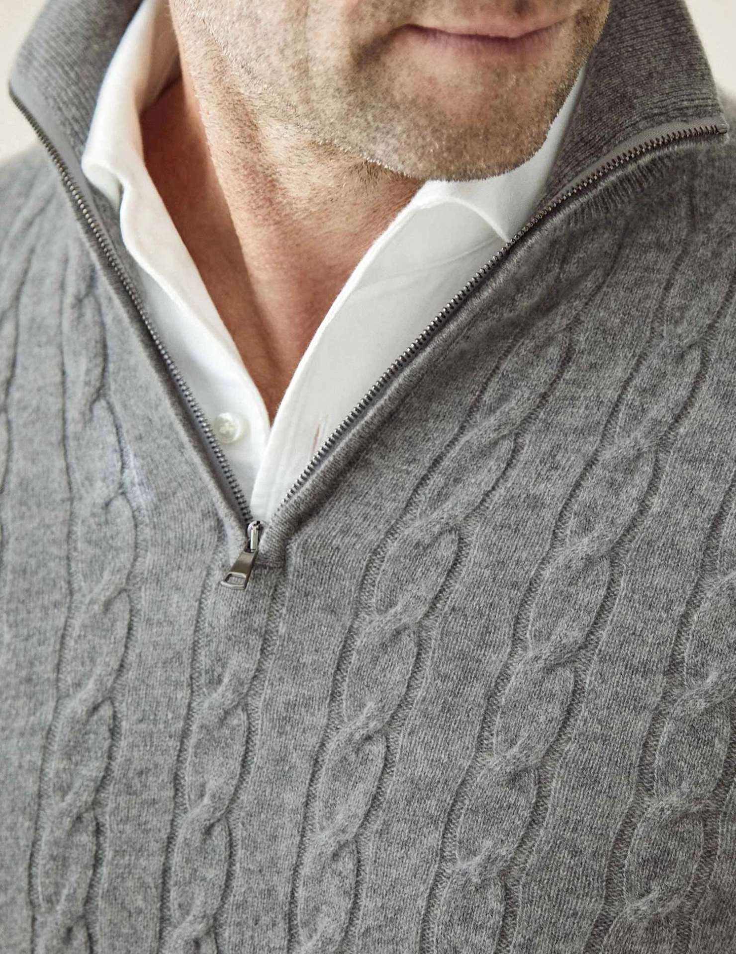 Men's Cable Knit Sweater with Zipper – Classic Style and Modern Comfort