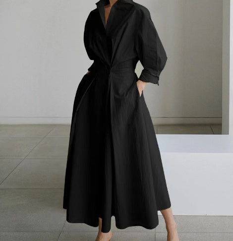 Women's stylish long dress with striking print and V-neck