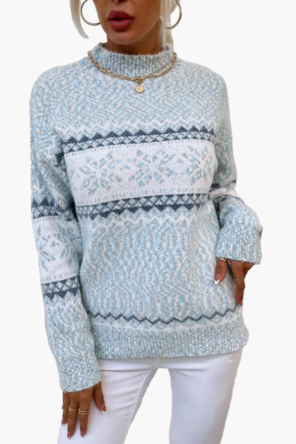 Women's Knitted Winter Sweater with Scandinavian Pattern – Comfortable Casual Snowflake Sweater