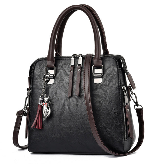Tracy – Large Luxury Shoulder Bag with Tassels