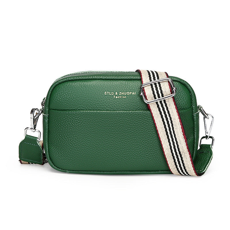 Women's crossbody shoulder bag with wide strap – Fashionable and practical for daily use