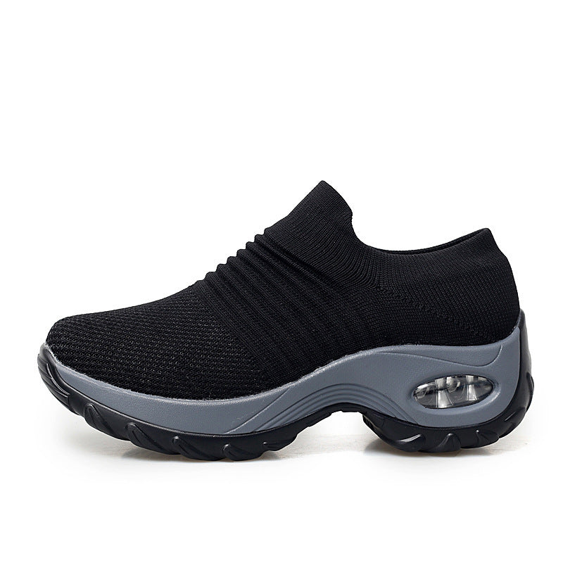 Gerald – Dancing Soft Sole Woven Flying Shoes