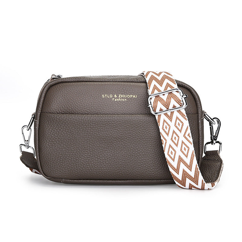 Women's crossbody shoulder bag with wide strap – Fashionable and practical for daily use
