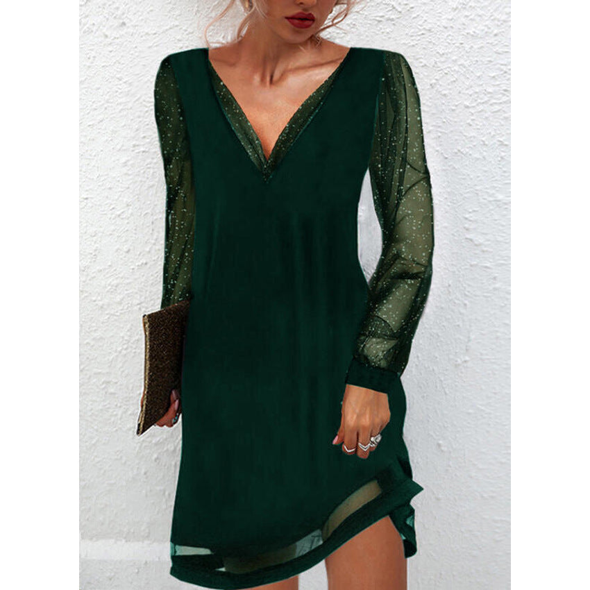 Samantha – Dress with Lace and V Neck