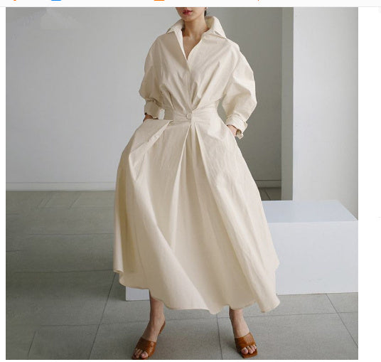 Women's stylish long dress with striking print and V-neck