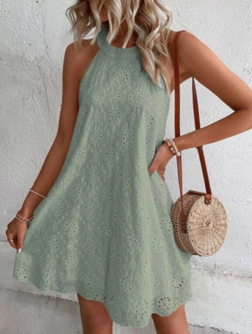 Judith – Sleeveless Dress with Button and Lace
