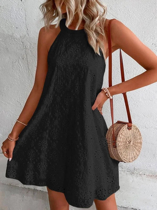 Judith – Sleeveless Dress with Button and Lace