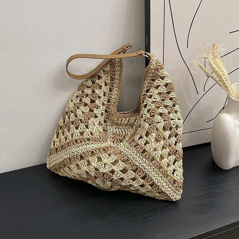 Sophia – Handmade Straw Woven Shoulder Bag with Contrast Colors