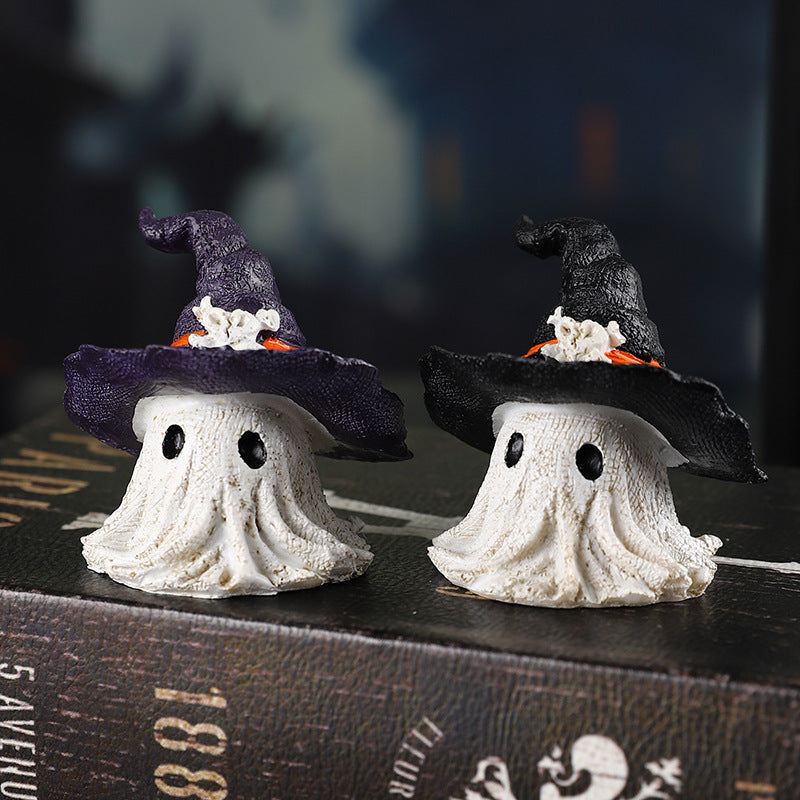 Halloween Decoration Figurine – Cute Ghosts with Wizard Hat – Halloween Atmosphere Maker