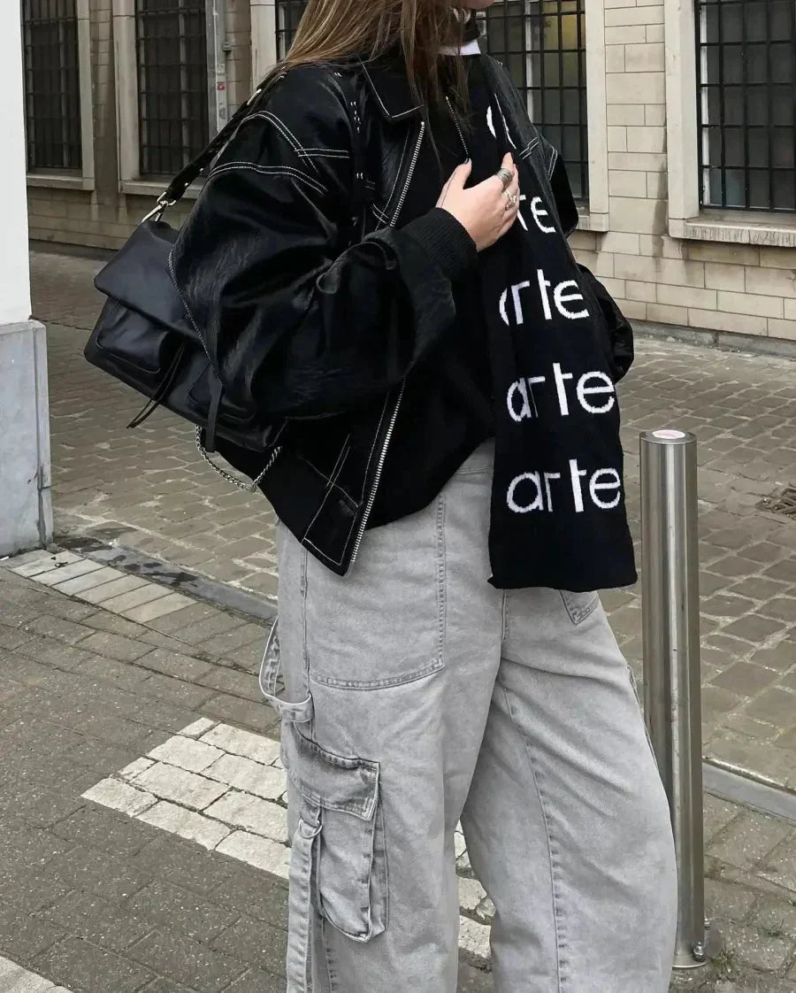 Women's Oversized Bomber Jacket – Trendy Streetwear Style – Casual Comfort for Every Day