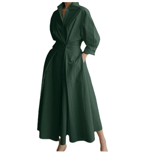 Women's stylish long dress with striking print and V-neck