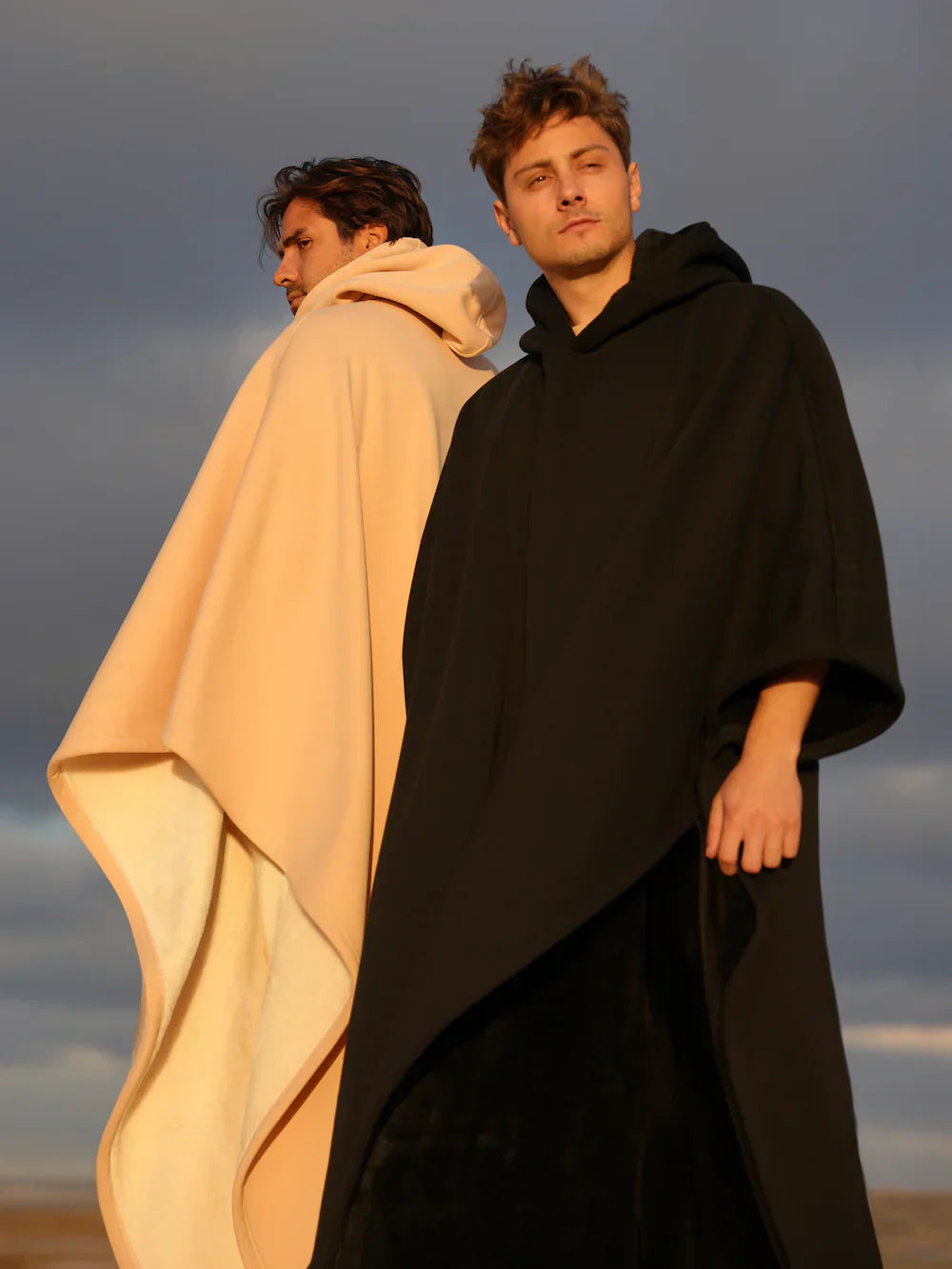 Women's Oversized Hoodie Blanket – Comfortable Loungewear for Home & Outside