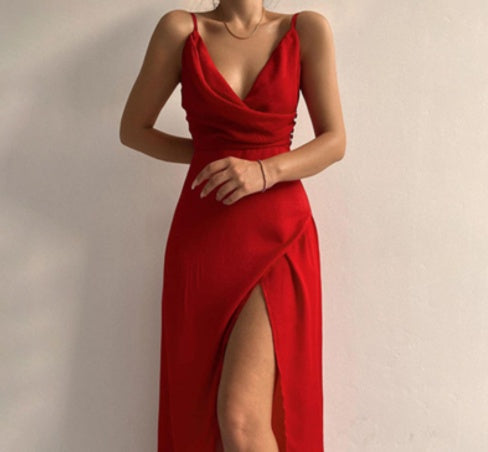 Mary – V-neck Slip Dress with Low Neckline and Print