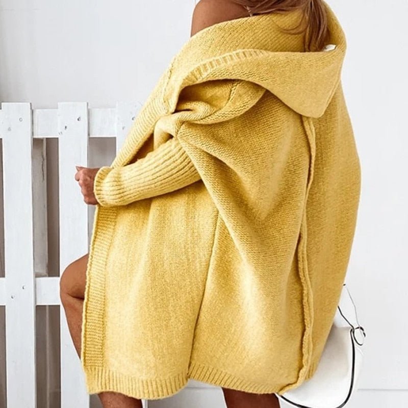Women's Knitted Oversized Cardigan with Hood – Comfortable and Stylish Choice for Autumn