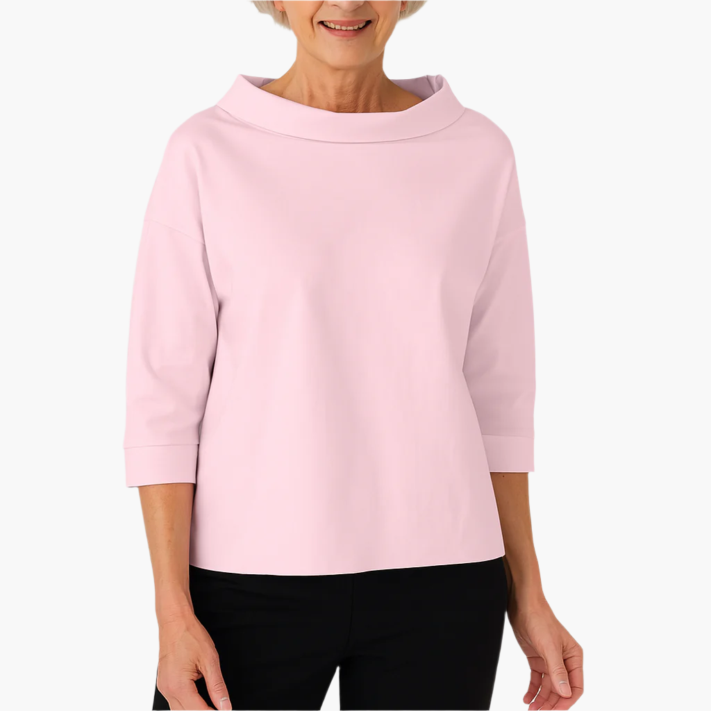 Women's top with wide boat neck and 3/4 sleeves – timeless comfort for every day