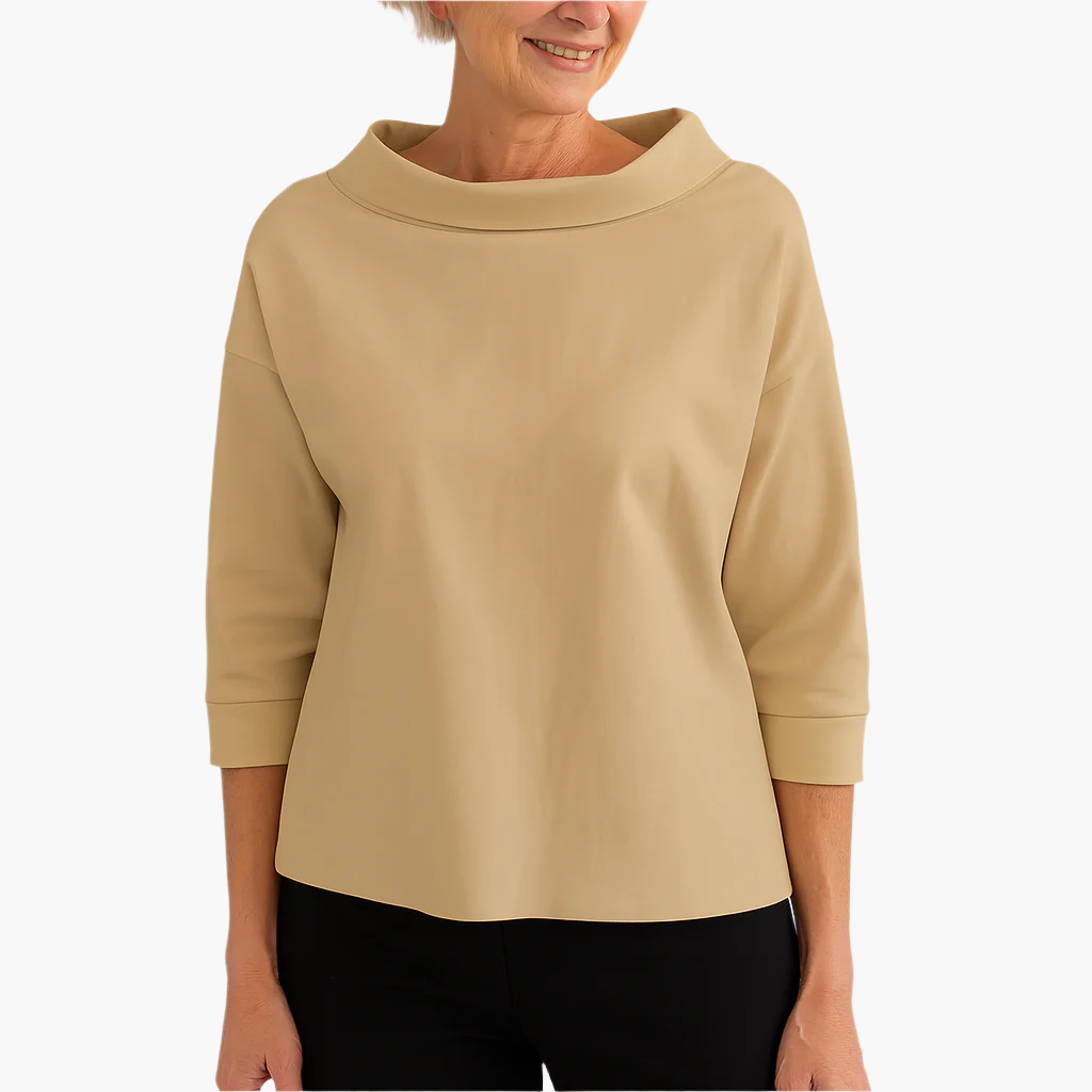 Women's top with wide boat neck and 3/4 sleeves – timeless comfort for every day