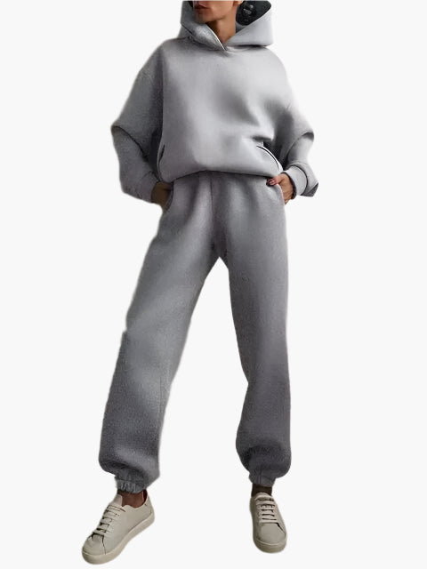 Women's Oversized Hoodie and Jogging Pants Set – Comfortable Loungewear for Winter and Leisure Time
