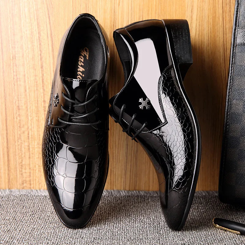 Men's Oxford Shoes - Classic Pointed Patent Leather Shoe for Formal Occasions