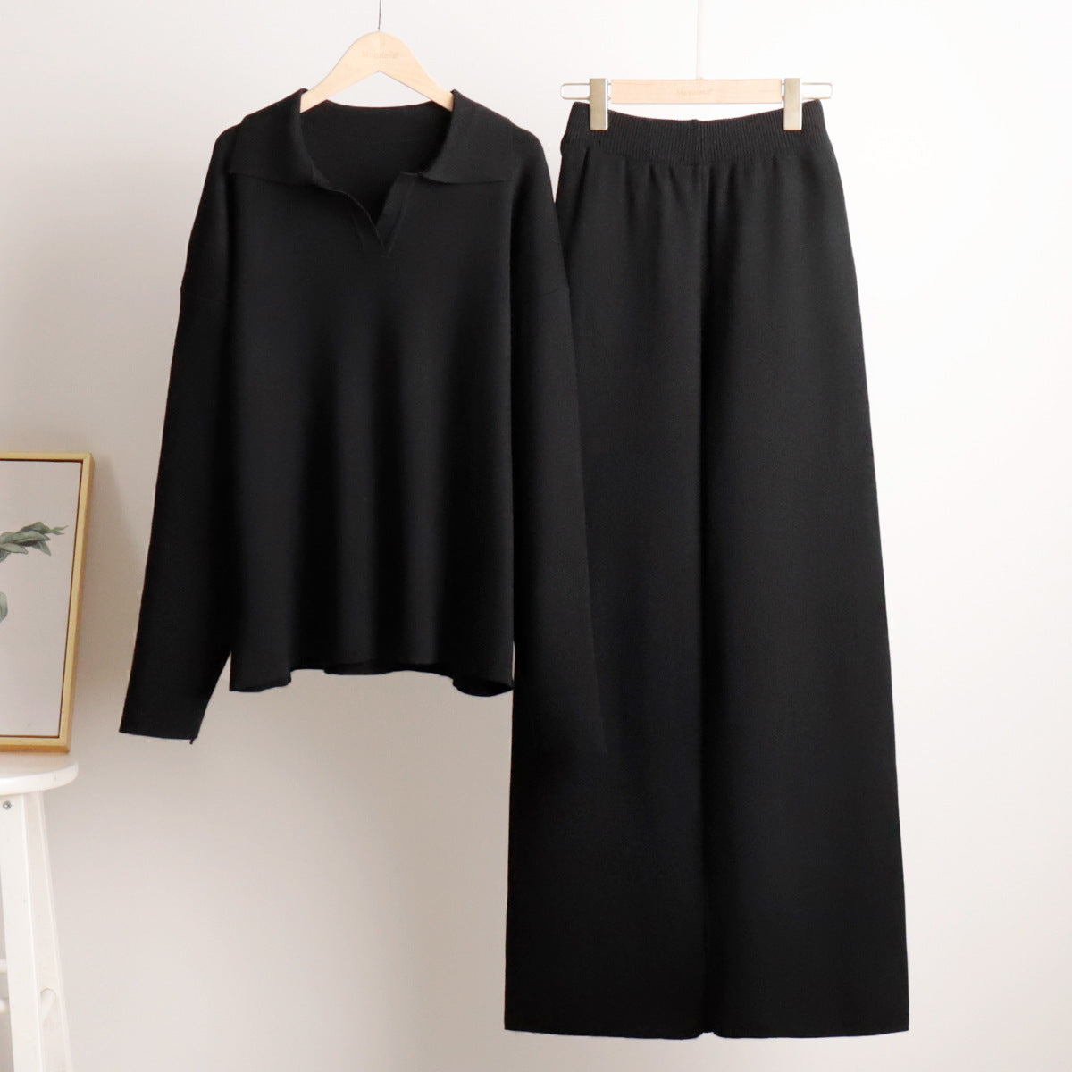 Women's Loungewear Set - Comfortable Knitted Oversized Sweater and Wide Pants - Casual Outfit