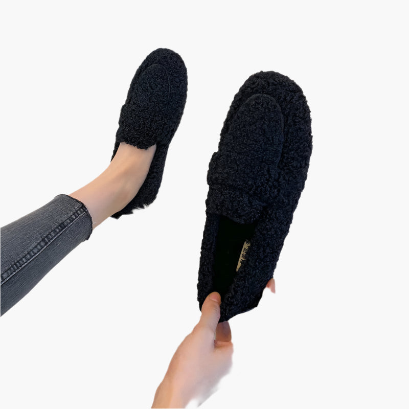 Women's Plush Slippers Comfortable Slip-Ons for Home