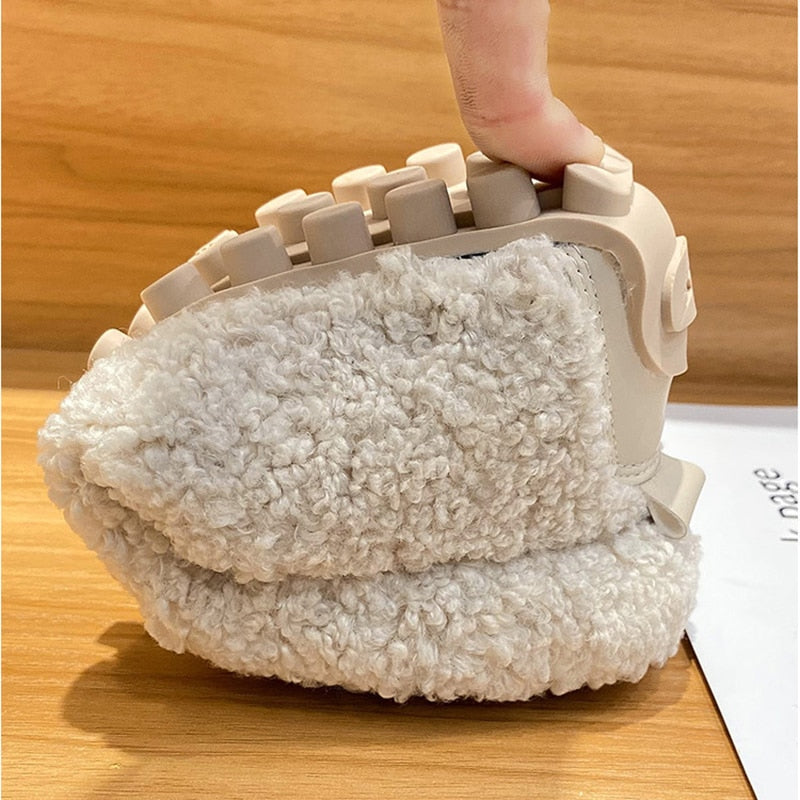 Women's Plush Slippers Comfortable Slip-Ons for Home