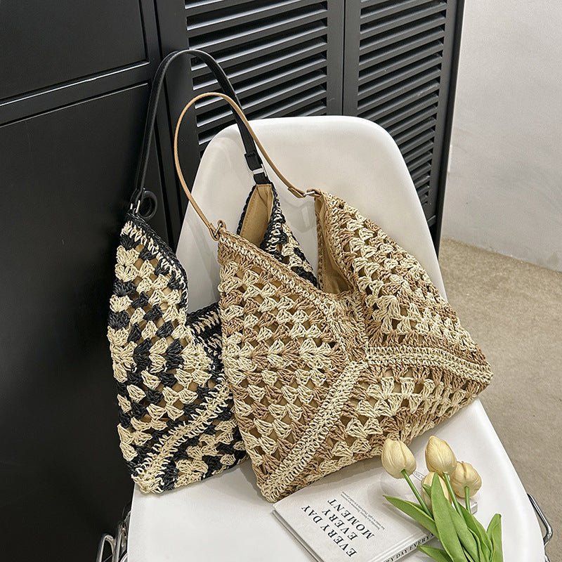 Sophia – Handmade Straw Woven Shoulder Bag with Contrast Colors