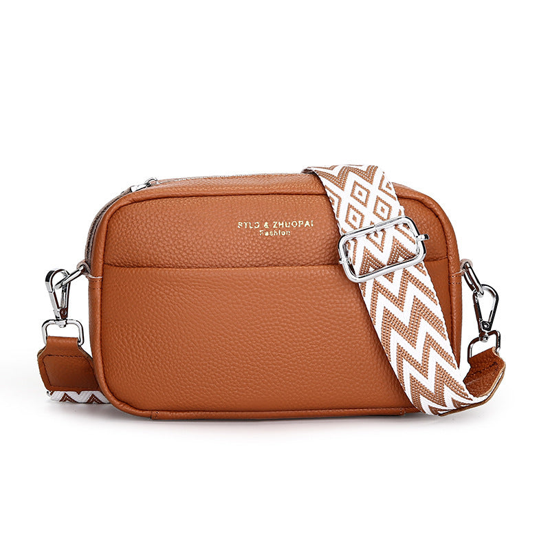 Women's crossbody shoulder bag with wide strap – Fashionable and practical for daily use