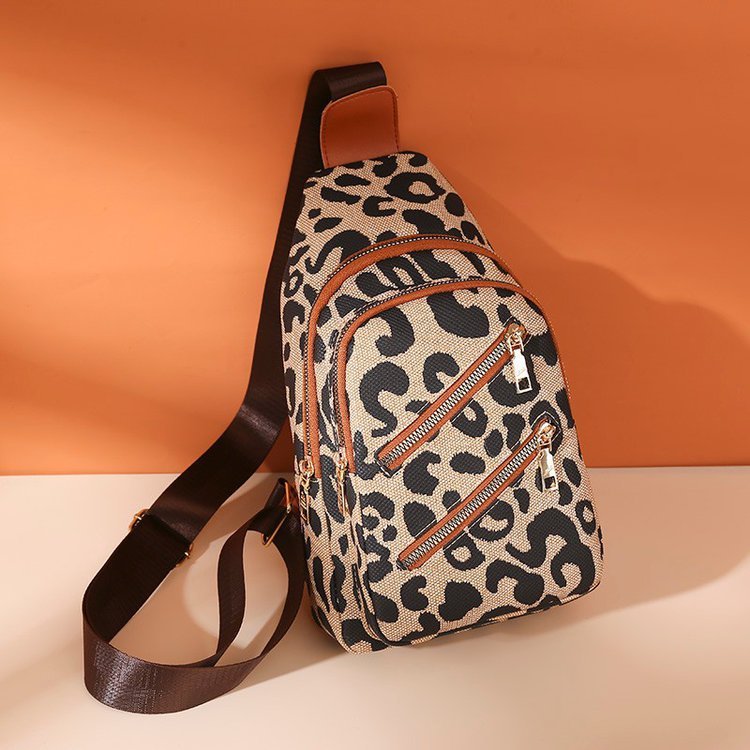 Natalie – Leopard Print Shoulder Bag with Headphone Jack
