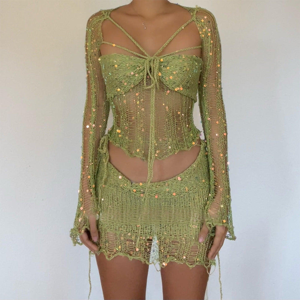 Women's fashionable 2-piece set with glitter accents and mesh effect