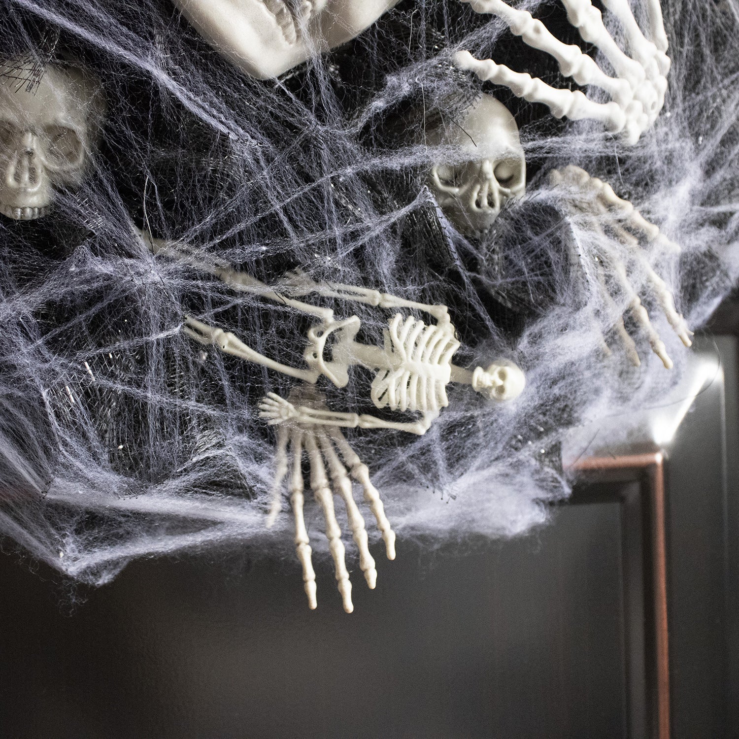 Halloween Door Wreath Skull Decoration for Spooky Decoration