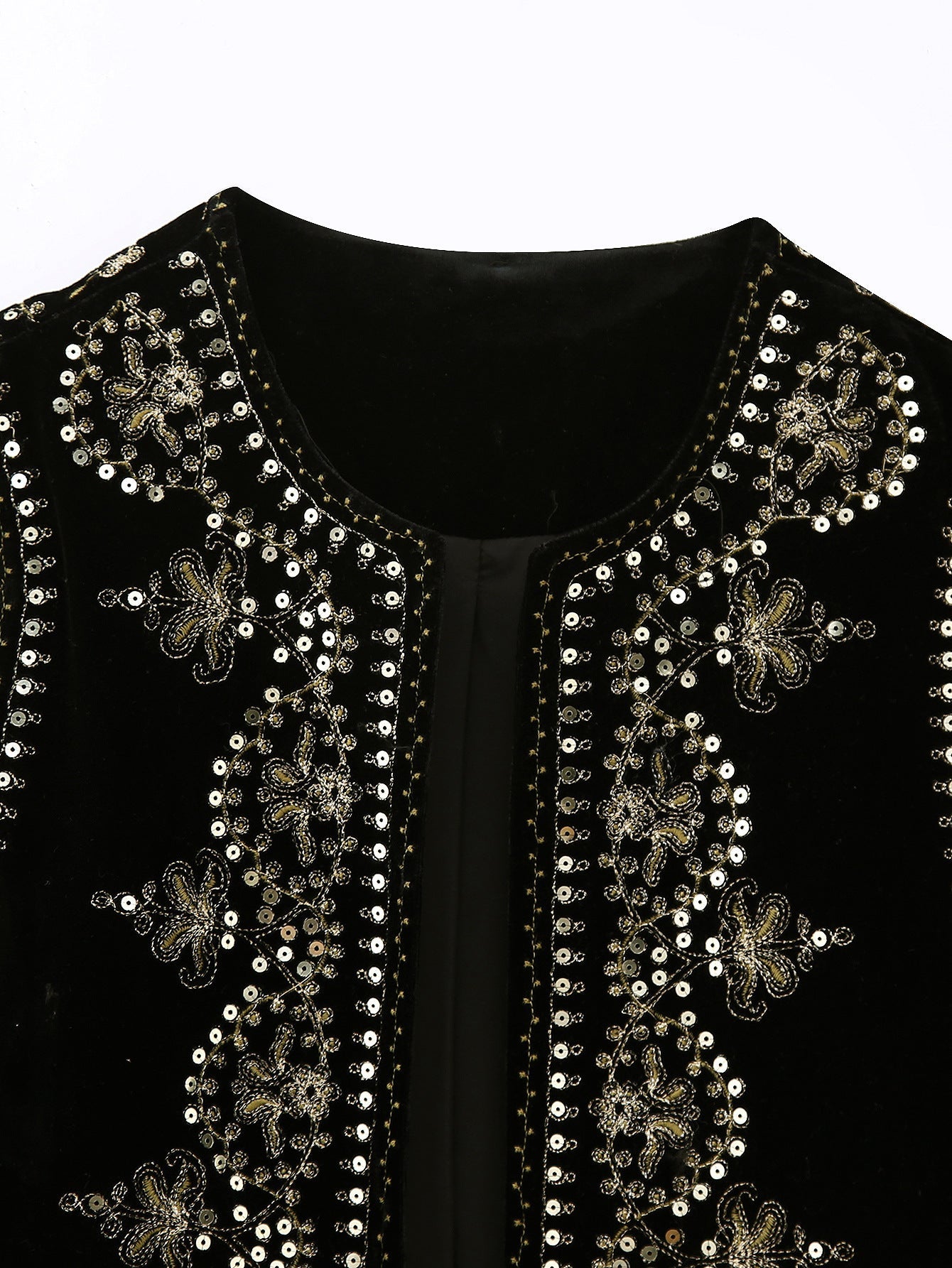 Nicola – Retro Embroidered Velvet Jacket