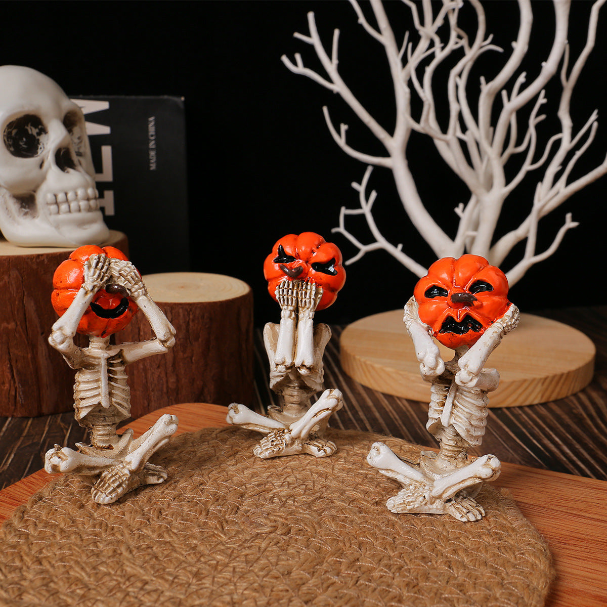 Halloween Decoration Set – Three Talking Pumpkin Skeleton Figurines for Party and Atmospheric Decoration