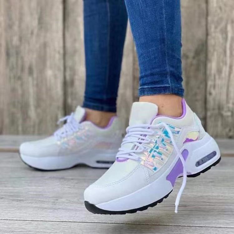 Linda – Casual Sneakers with Mesh and Laces