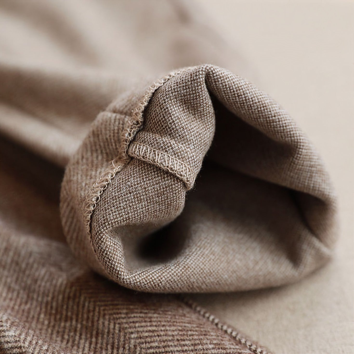 Women's elegant wool trousers for business and formal occasions