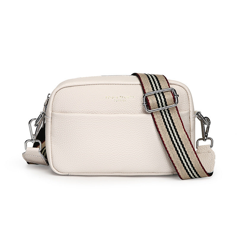 Women's crossbody shoulder bag with wide strap – Fashionable and practical for daily use