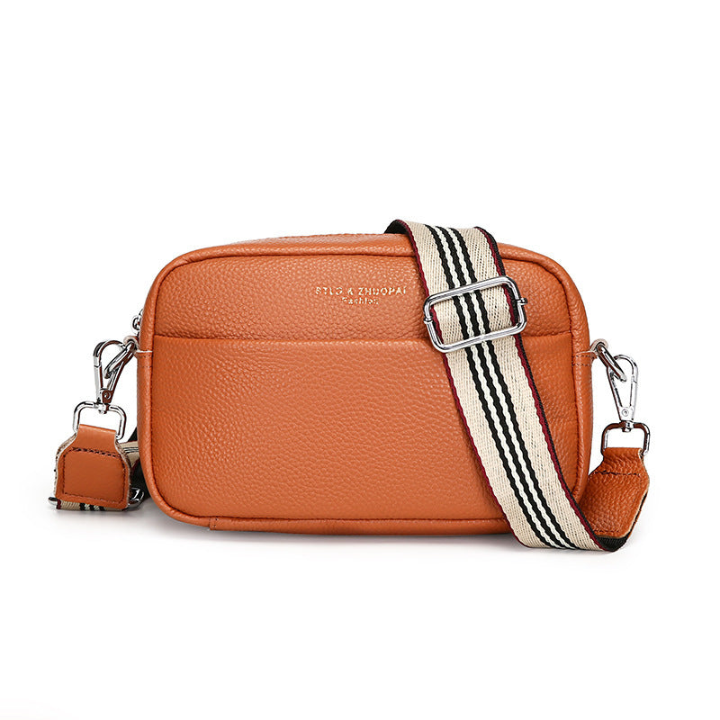 Women's crossbody shoulder bag with wide strap – Fashionable and practical for daily use
