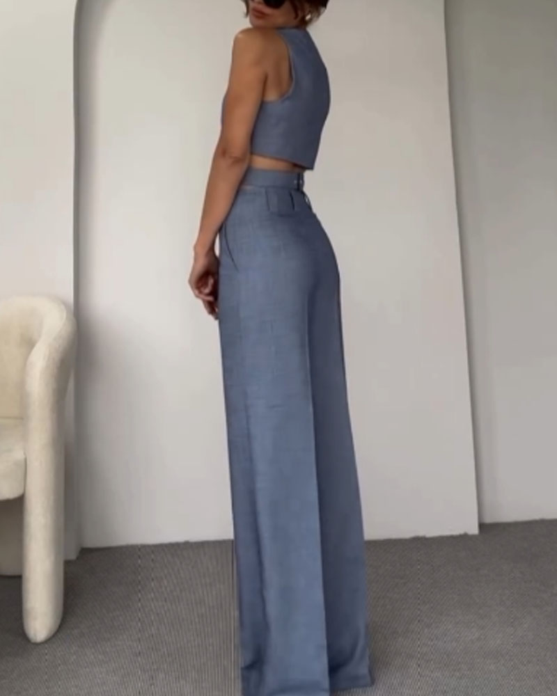 Julie – Crop Top and Long Pants