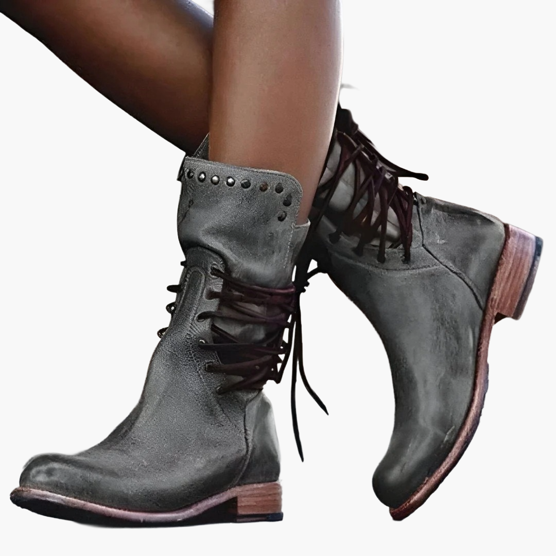 Women's Vintage Leather Lace-up Boots for Adventure and Daily Use