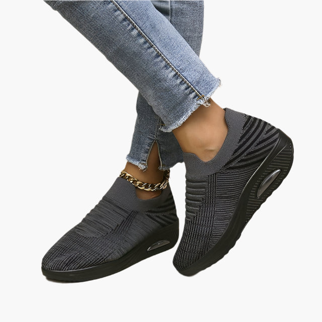 Women's Slip-On Sneakers Comfortable and Fashionable for Daily Use