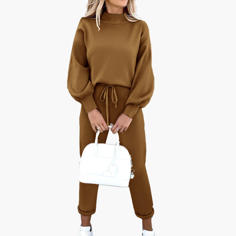 Women's Lounge Suit Two-Piece Set with Turtleneck and High Waist Pants – Comfortable Loungewear Style