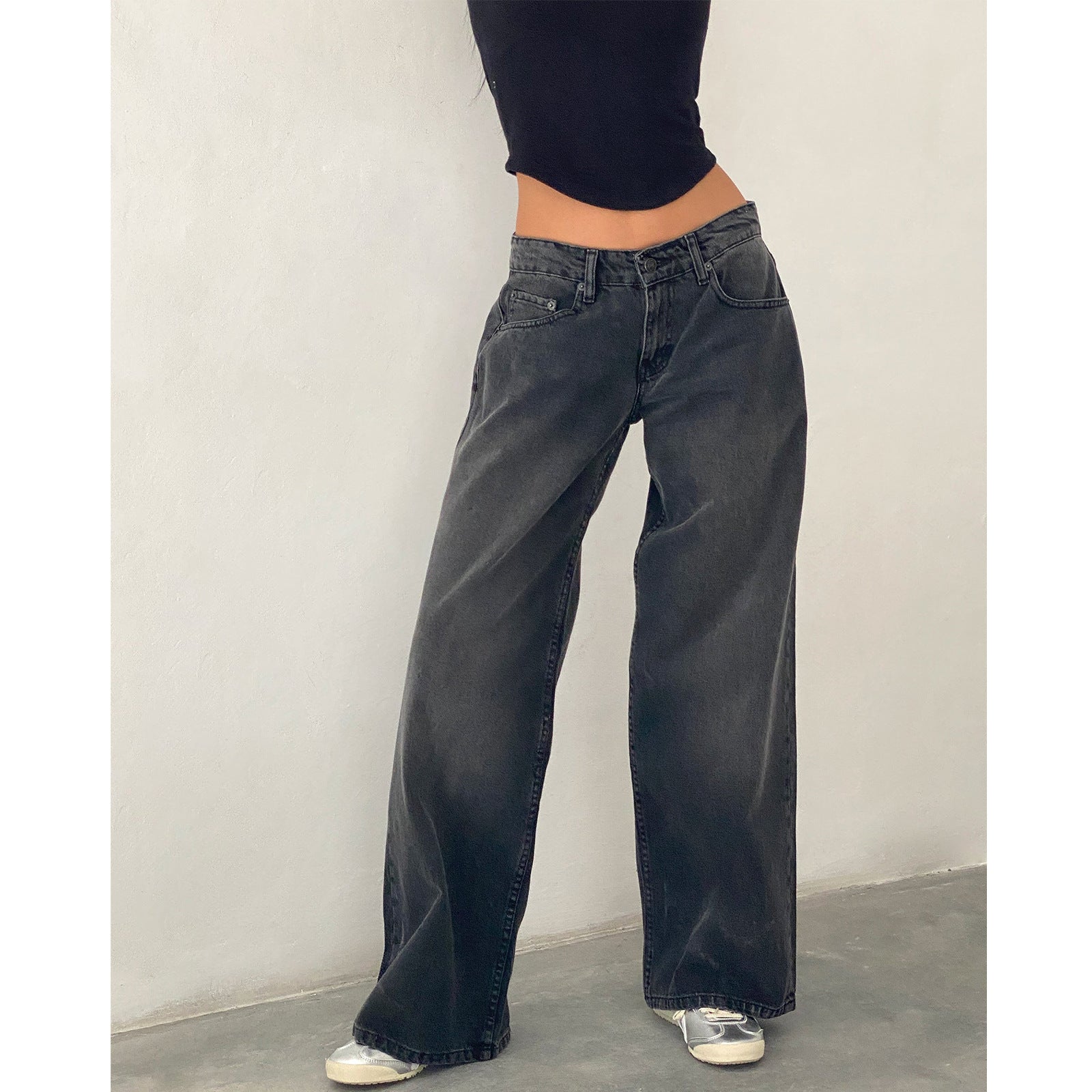 Vanessa – Wide Denim Pants with Feminine Cut