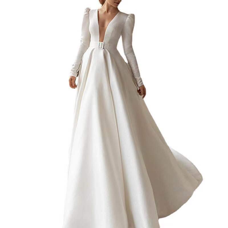 Gillian – Elegant Long Dress with Satin Finish