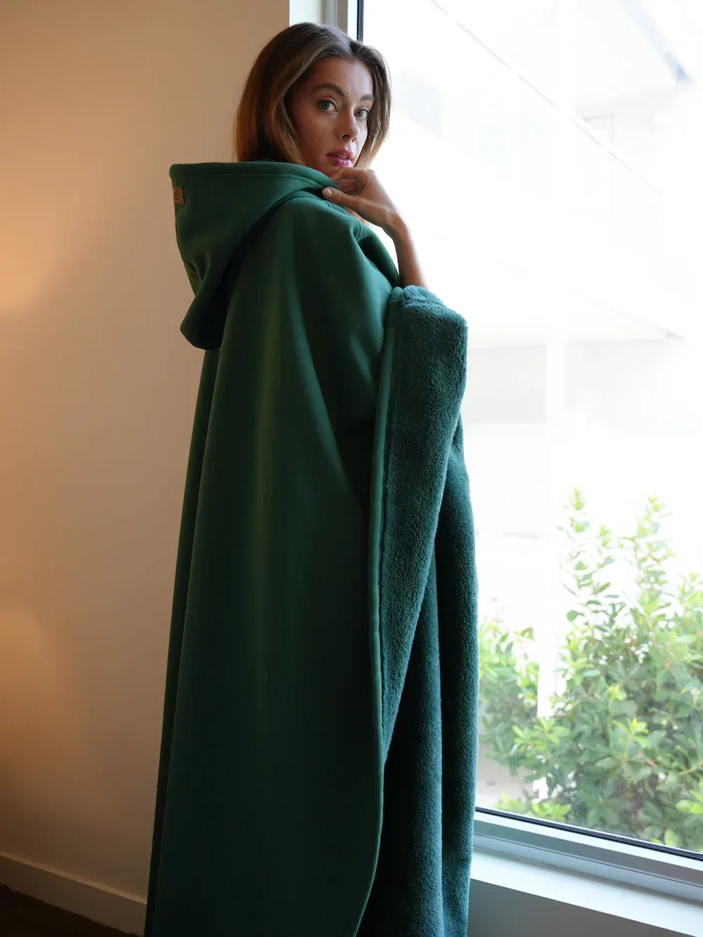 Women's Oversized Hoodie Blanket – Comfortable Loungewear for Home & Outside