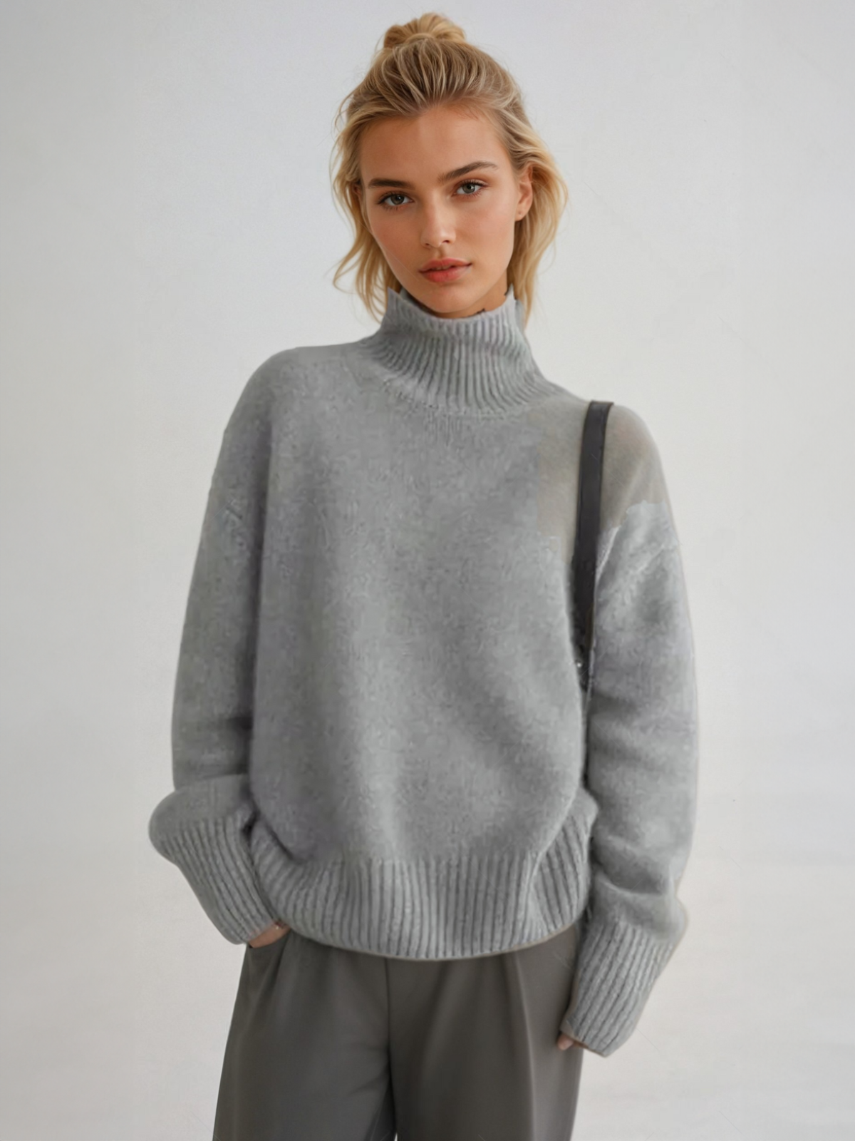 Women's Turtleneck Knitted Sweater – Fashionable Oversized Style for Autumn and Winter