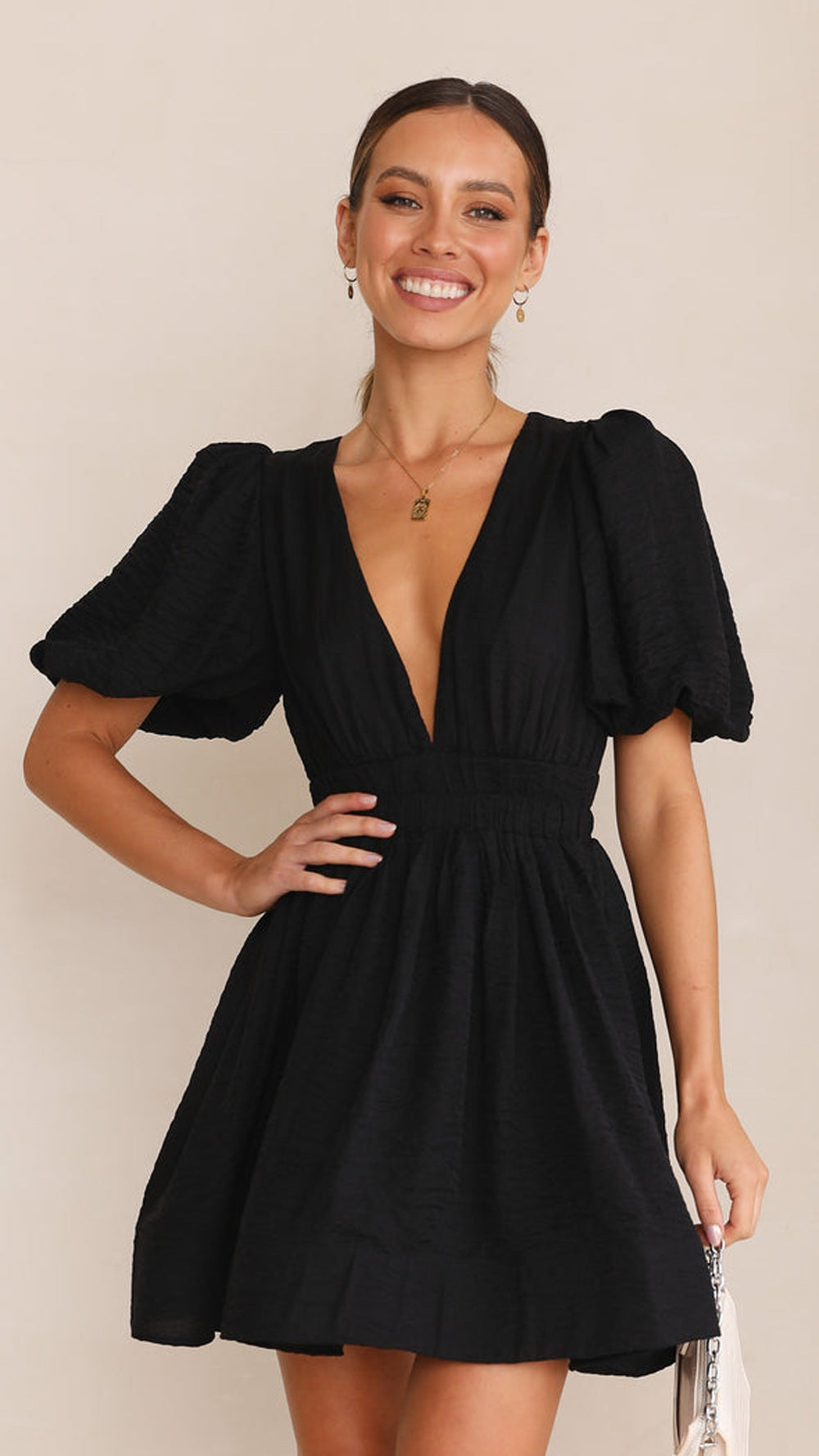 Women's summer dress – Short V-neck dress with waist accent and airy lantern sleeves
